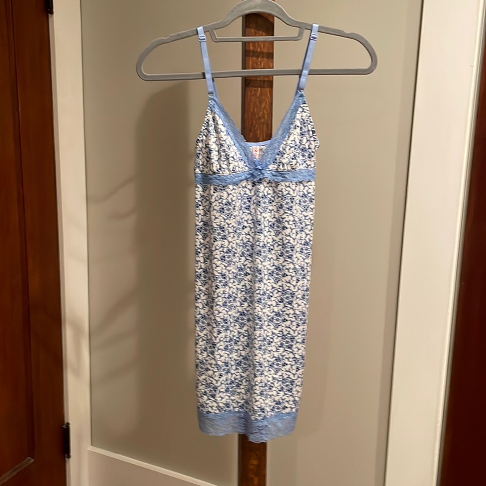Izod Blue and White Floral Chemise